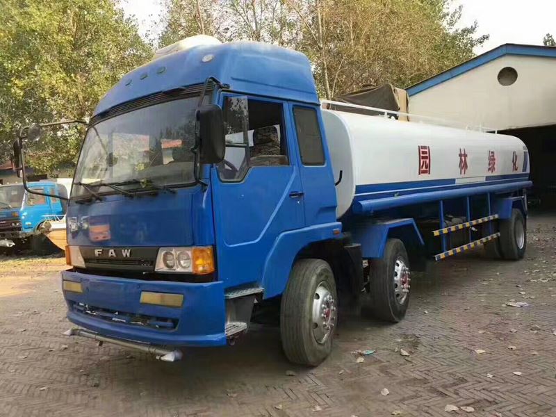 20噸解放前四后四二手灑水車(chē)