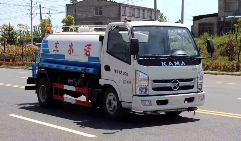 凱馬5噸綠化灑水車(chē)廠(chǎng)家價(jià)格