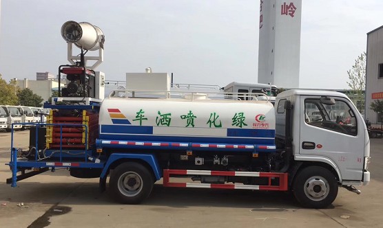 多功能灑水車(chē)型號_5方東風(fēng)多利卡旋轉吊臂升降桿抑塵車(chē)