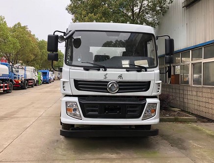 15噸灑水車(chē)型號及價(jià)格_國六15方東風(fēng)隨專(zhuān)D913綠化灑水車(chē)廠(chǎng)家價(jià)格