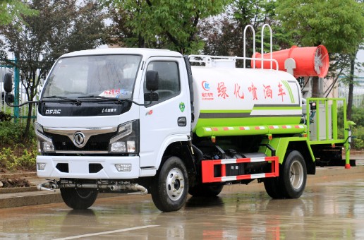 5噸灑水車(chē)參數_國六5方東風(fēng)福瑞卡帶霧炮灑水車(chē)廠(chǎng)家價(jià)格