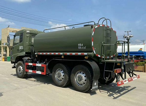 國六東風(fēng)SCS5165GPSDFV6型六驅灑水車(chē)圖片 國六東風(fēng)SCS5165GPSDFV6型六驅灑水車(chē)圖片