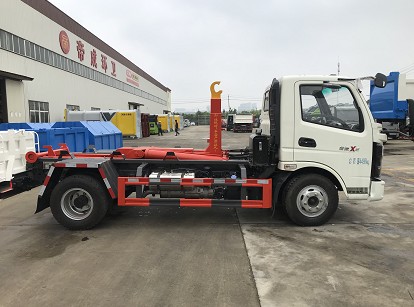 國六飛碟奧馳藍牌勾臂垃圾車(chē)圖片 國六飛碟奧馳藍牌勾臂垃圾車(chē)圖片