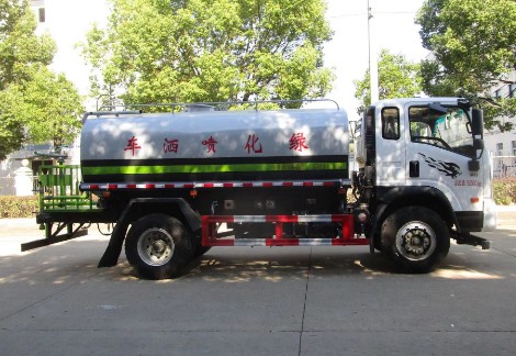 國六重汽王牌12方灑水車(chē) 國六重汽王牌12方灑水車(chē)