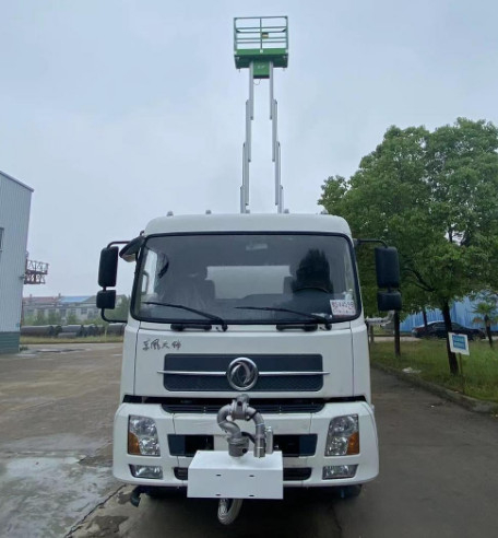 東風(fēng)天錦10方灑水車(chē)帶鋁合金升降平臺 東風(fēng)天錦10方灑水車(chē)帶鋁合金升降平臺