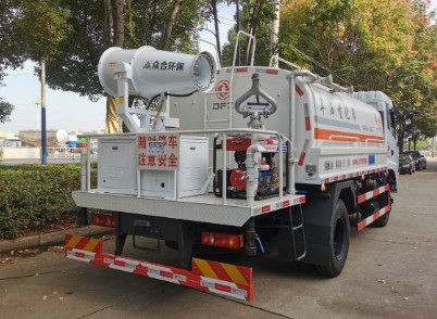 專(zhuān)攻天下灑水車(chē)_東風(fēng)隨專(zhuān)灑水車(chē)_東風(fēng)新款D17灑水車(chē) 專(zhuān)攻天下灑水車(chē)_東風(fēng)隨專(zhuān)灑水車(chē)_東風(fēng)新款D17灑水車(chē)